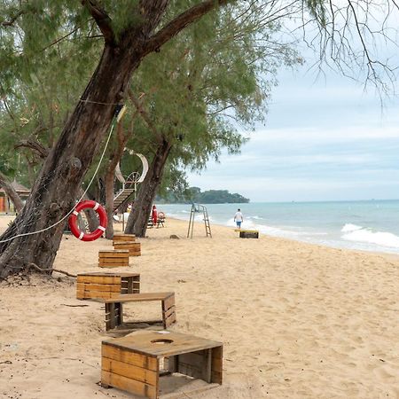 Tropical Bay Grand World Phu Quoc Hotel Exterior photo