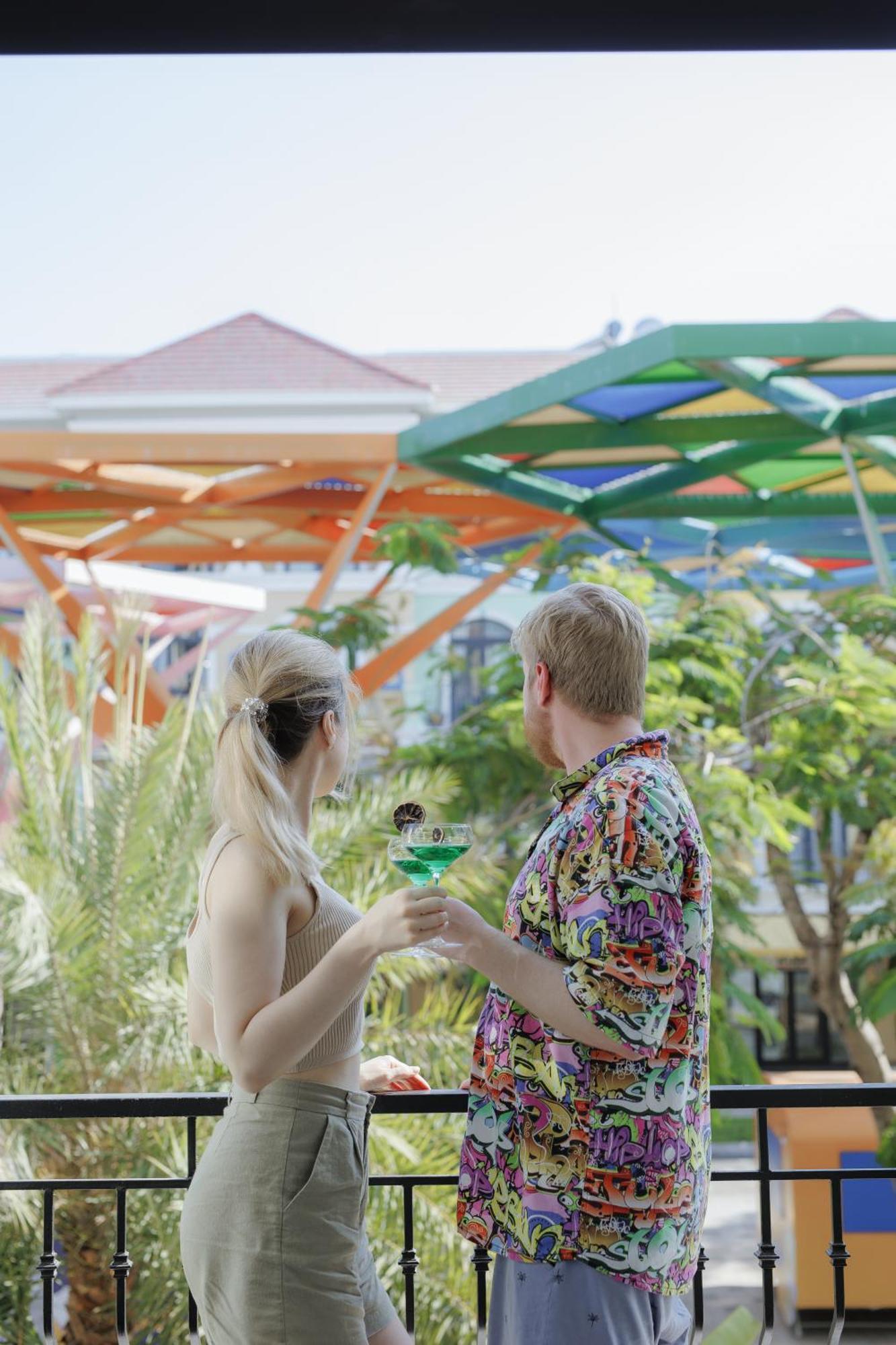 Tropical Bay Grand World Phu Quoc Hotel Exterior photo