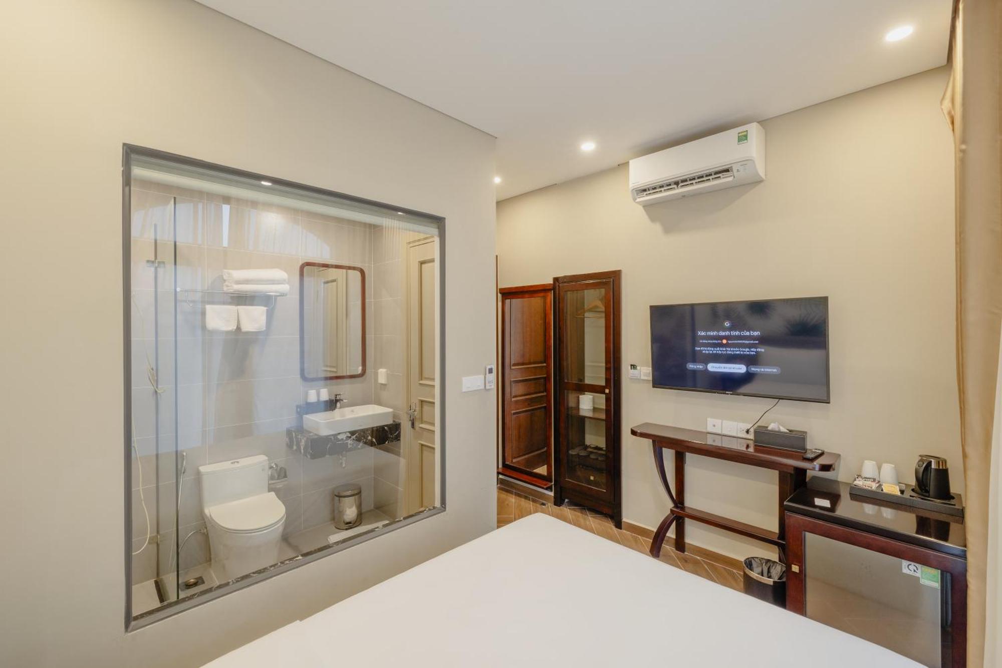 Tropical Bay Grand World Phu Quoc Hotel Exterior photo
